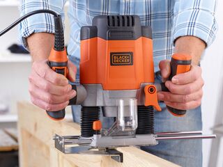 Obrázek 2 produktu Frézka horní 1200W KW1200E-QS Black & Decker