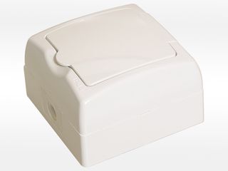 Obrázek 2 produktu Zásuvka bílé víčko IP 44