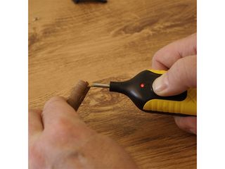 Obrázek 5 produktu Sada na opravu laminátových podlah Werkzeyt vč. vosků a taviče vosku