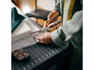 Obrázek 2 produktu Nůžky na látku EasyAction Fiskars, 21 cm