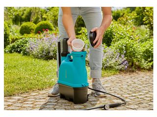 Obrázek 4 produktu Postřikovač na záda Gardena 12 l