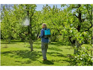 Obrázek 1 produktu Postřikovač na záda Gardena 12 l