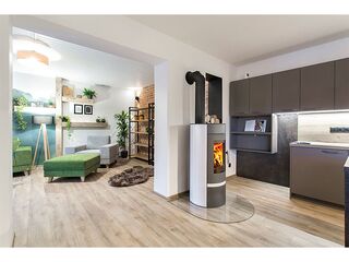 Obrázek 1 produktu Kamna krbová HAAS+SOHN Antic, antracit/bílé boky, 6,5kW