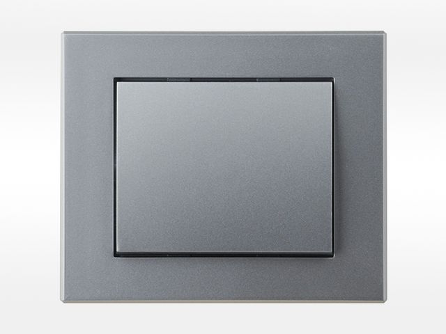 Obrázek produktu Vypínač univerzální ř.6 stříbrná CUBE